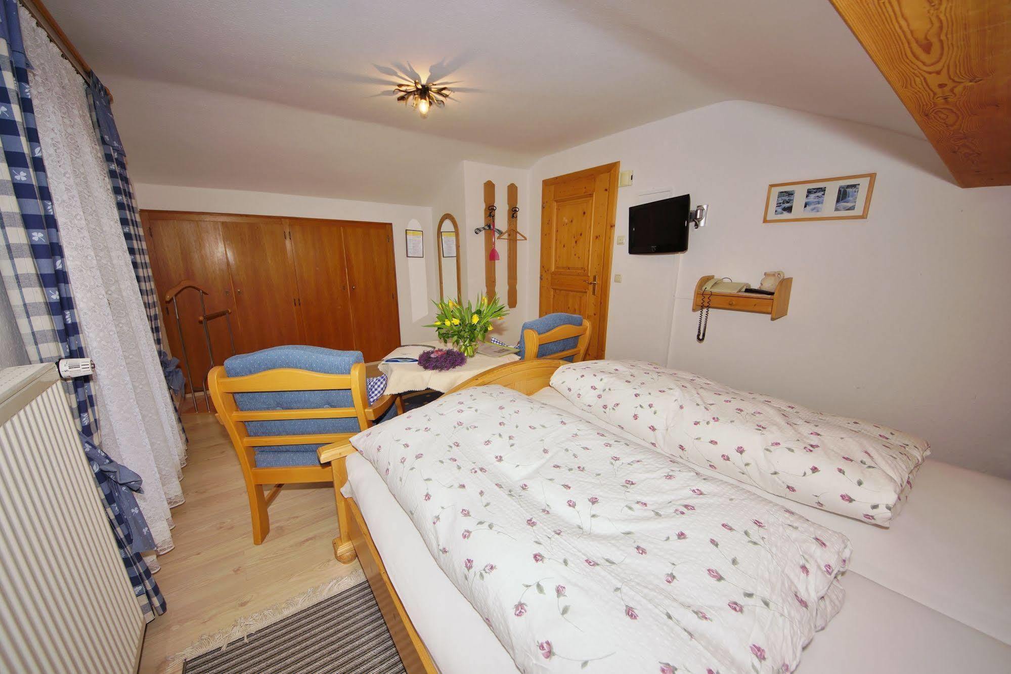 Ferienwohnung Johannesklause Mittenwald Exterior foto